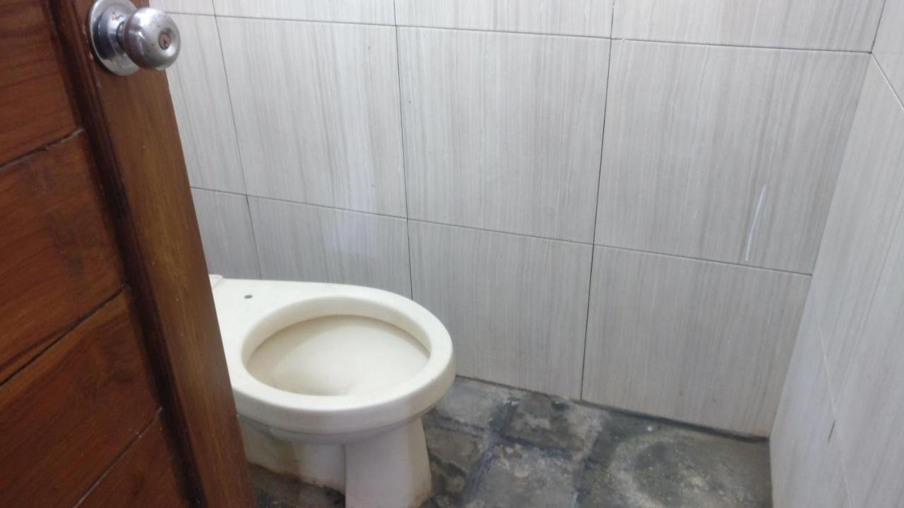 Hotel Kampoeng Drini Brono Екстер'єр фото