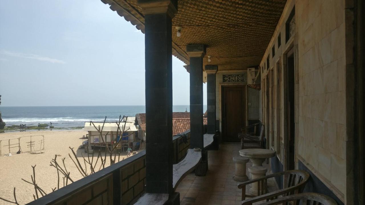 Hotel Kampoeng Drini Brono Екстер'єр фото