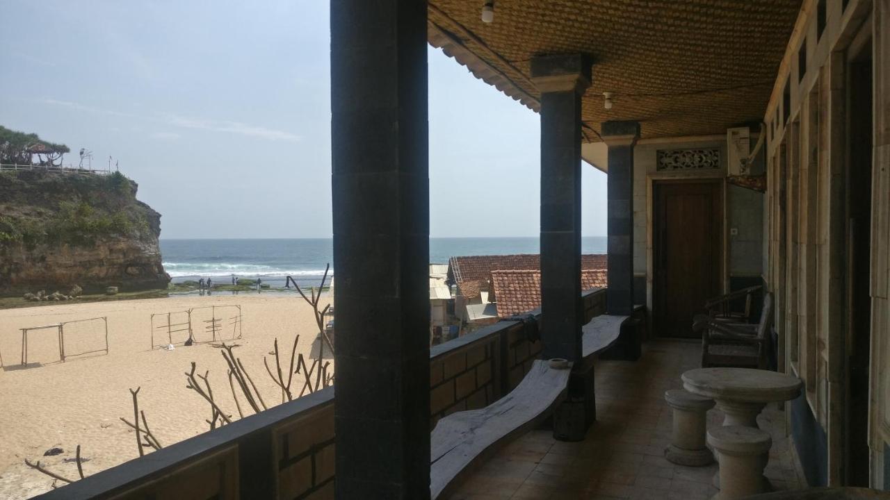 Hotel Kampoeng Drini Brono Екстер'єр фото